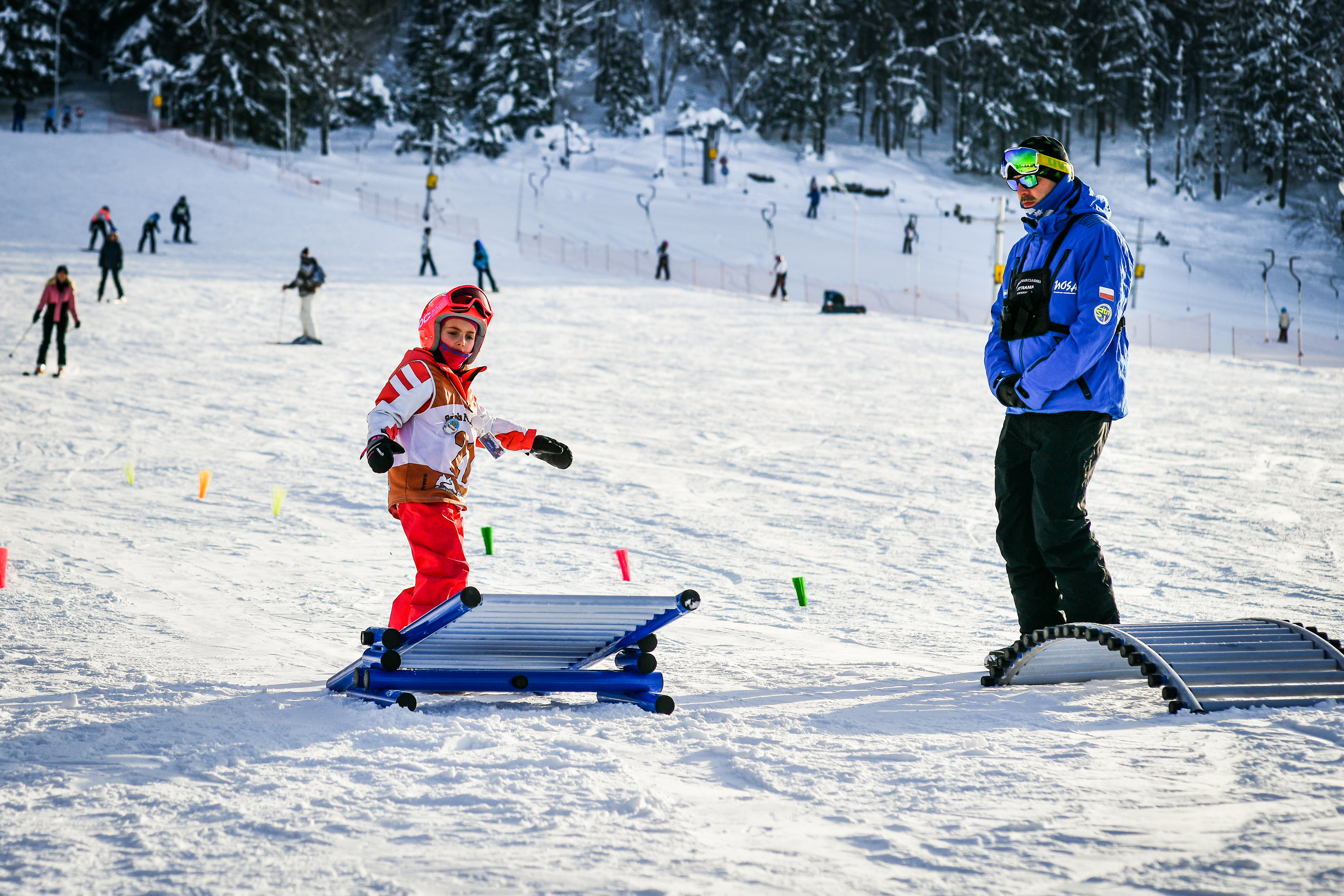 SNOWBOARDOWY TOR PRZESZKÓD